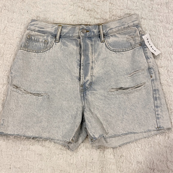 PacSun Pants - Pacsun NWT 90’s Girlfriend Jean Shorts Size 29